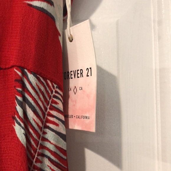 Never worn dress - Picture 5 of 5